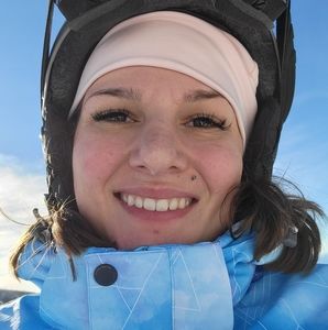 Meet your Posher, Nicole